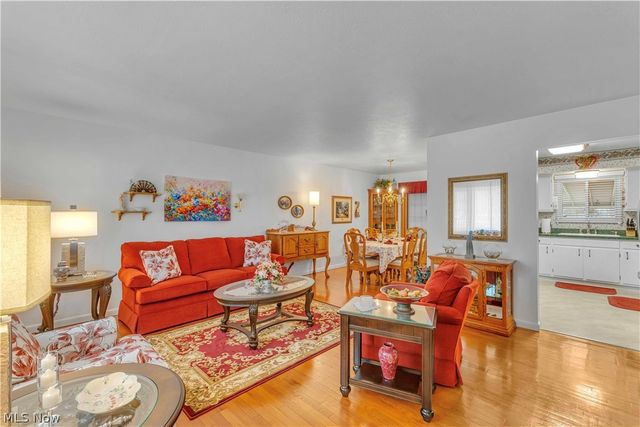 4430 Bentley Drive, North Olmsted, OH 44070