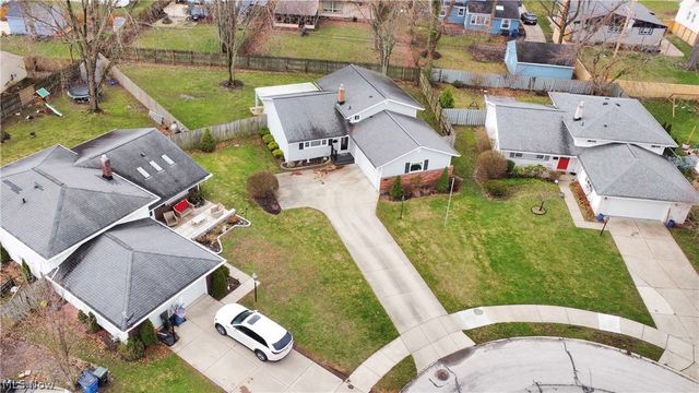 4430 Bentley Drive, North Olmsted, OH 44070