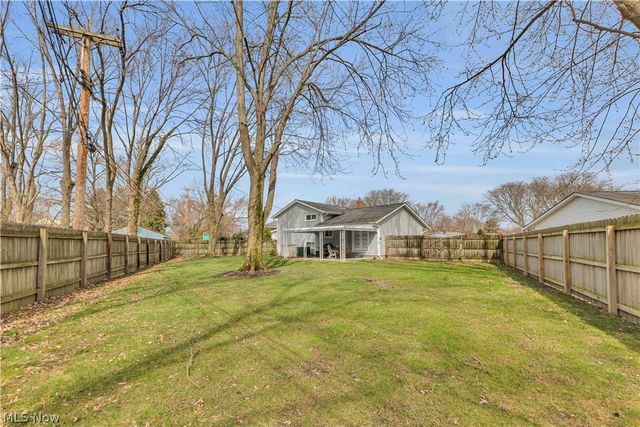 4430 Bentley Drive, North Olmsted, OH 44070