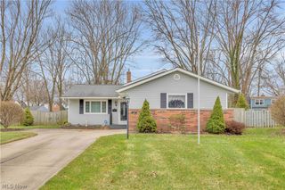 4430 Bentley Drive, North Olmsted, OH 44070