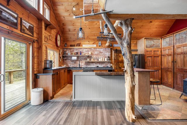 1899 Rousseau Road, Royalton, VT 05068