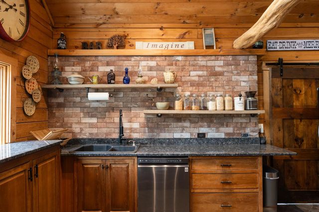 1899 Rousseau Road, Royalton, VT 05068