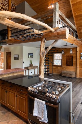 1899 Rousseau Road, Royalton, VT 05068