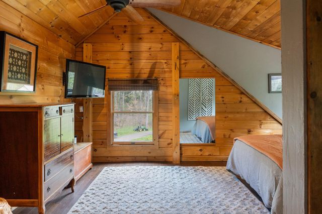1899 Rousseau Road, Royalton, VT 05068