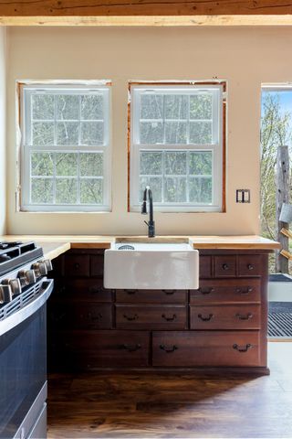 1899 Rousseau Road, Royalton, VT 05068