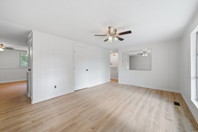 1121 Scenic Way, Benton, AR 72015