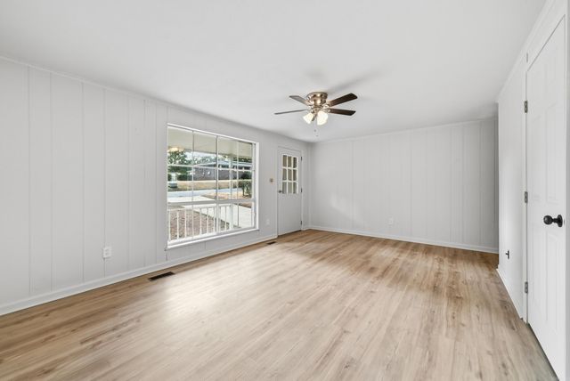 1121 Scenic Way, Benton, AR 72015