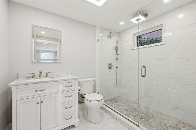 8 Woodbury Ave, Saugus, MA 01906