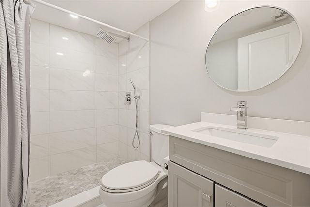 8 Woodbury Ave, Saugus, MA 01906