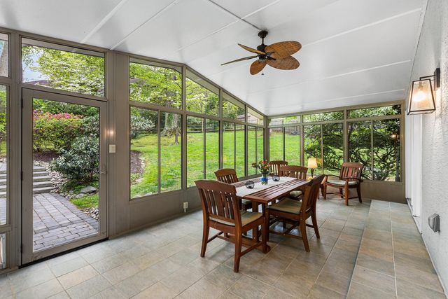 2114 GREENBRIER DR, Villanova, PA 19085