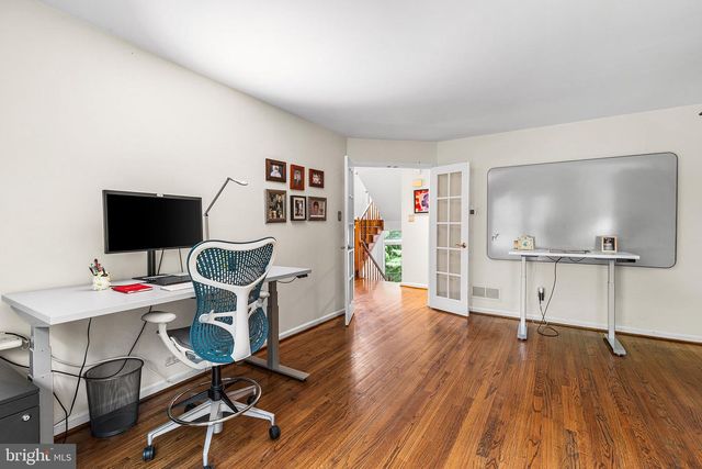 2114 GREENBRIER DR, Villanova, PA 19085