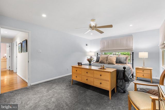 2114 GREENBRIER DR, Villanova, PA 19085