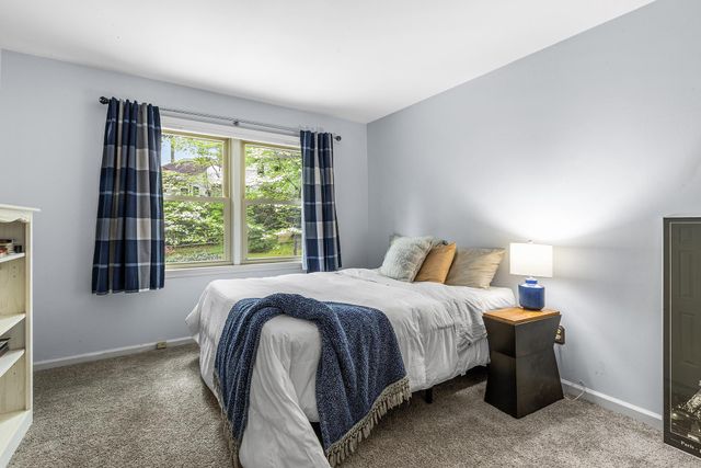2114 GREENBRIER DR, Villanova, PA 19085