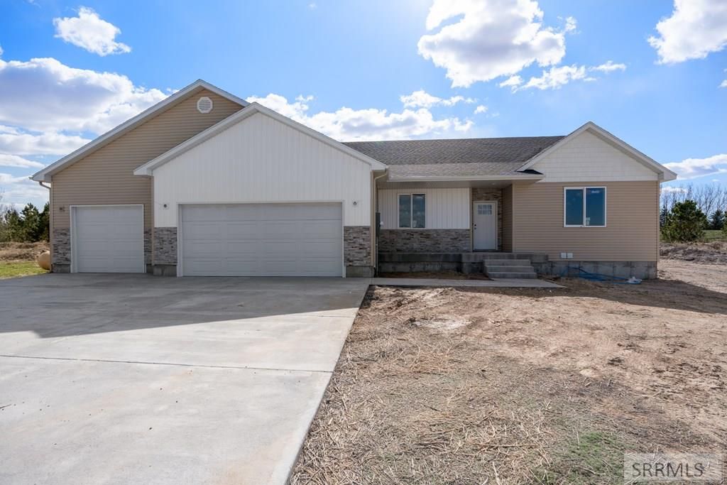 Image 2 of property listing at 97 N Hillside Road, Rigby, ID 83442