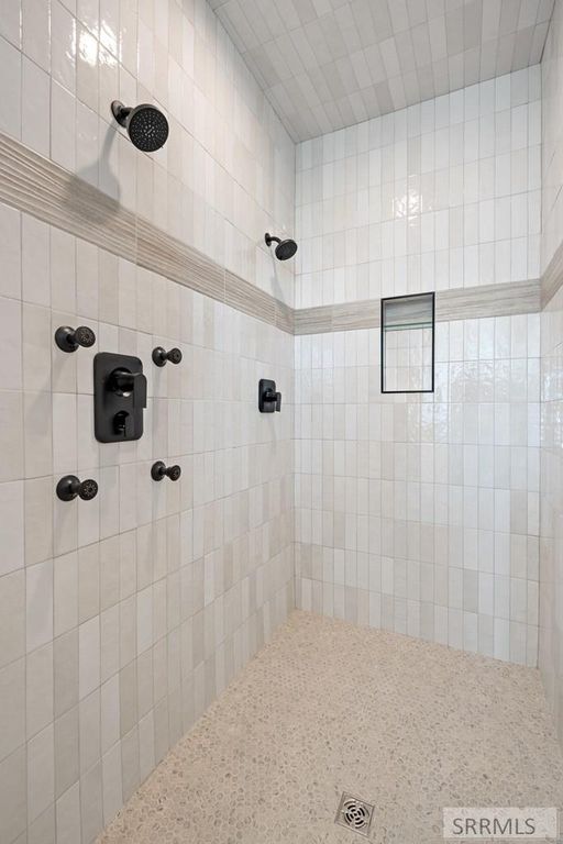 Image 33 of property listing at 97 N Hillside Road, Rigby, ID 83442