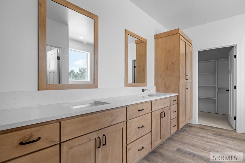 Image 34 of property listing at 97 N Hillside Road, Rigby, ID 83442