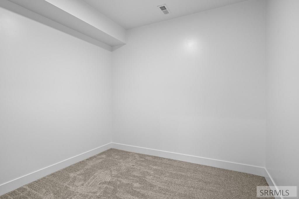 Image 43 of property listing at 97 N Hillside Road, Rigby, ID 83442