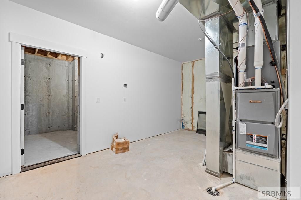 Image 63 of property listing at 97 N Hillside Road, Rigby, ID 83442