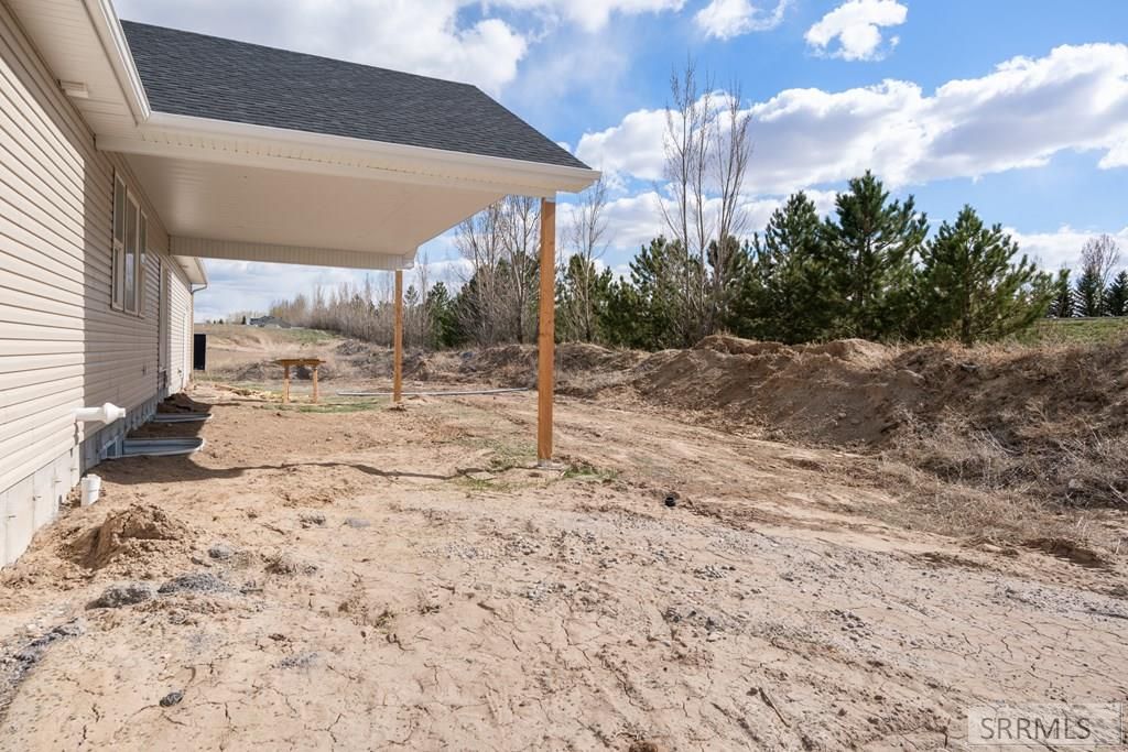 Image 76 of property listing at 97 N Hillside Road, Rigby, ID 83442