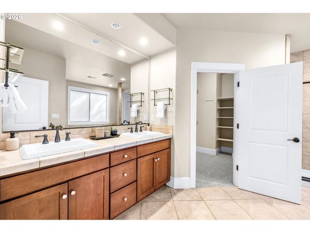 3499 Nw 112TH Pl, Portland, OR 97229