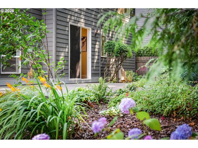 3499 Nw 112TH Pl, Portland, OR 97229