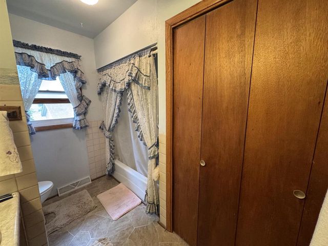 W2023 State 44 Road, Markesan, WI 53946