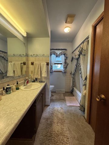 W2023 State 44 Road, Markesan, WI 53946