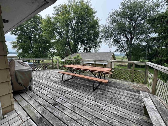 W2023 State 44 Road, Markesan, WI 53946