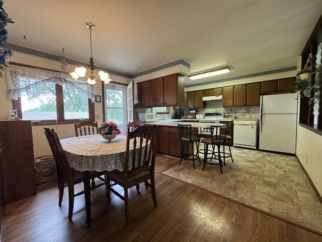 W2023 State 44 Road, Markesan, WI 53946