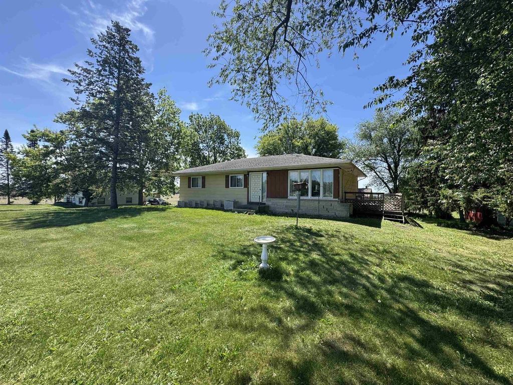 W2023 State 44 Road, Markesan, WI 53946