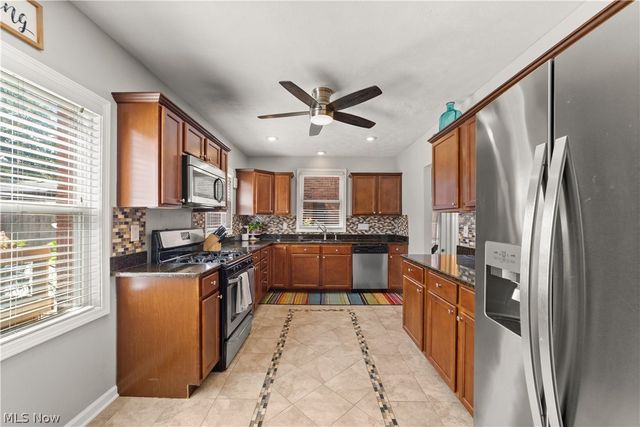 2591 Fenwick Road, University Heights, OH 44118