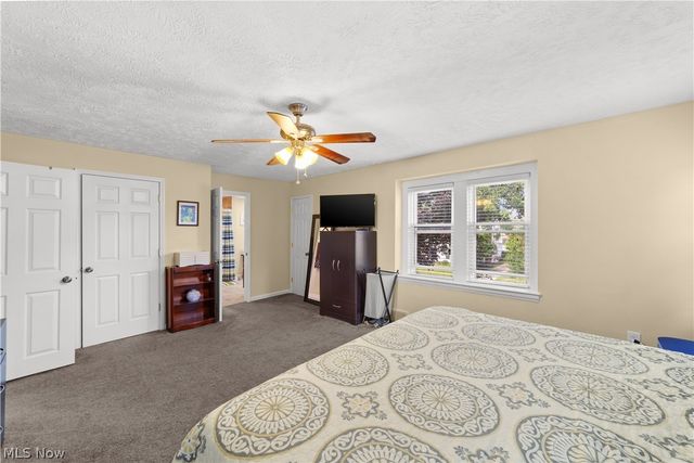 2591 Fenwick Road, University Heights, OH 44118