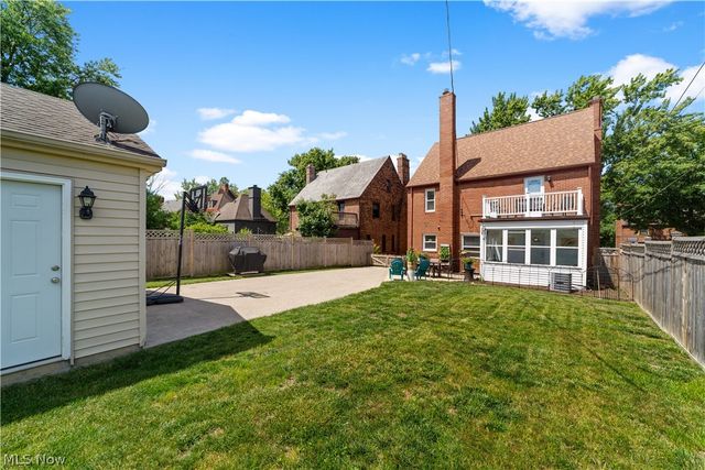 2591 Fenwick Road, University Heights, OH 44118