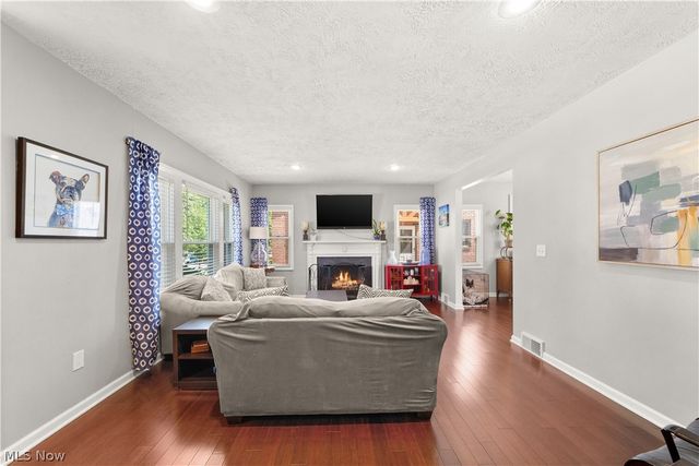 2591 Fenwick Road, University Heights, OH 44118