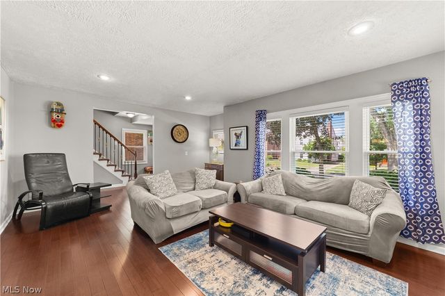 2591 Fenwick Road, University Heights, OH 44118