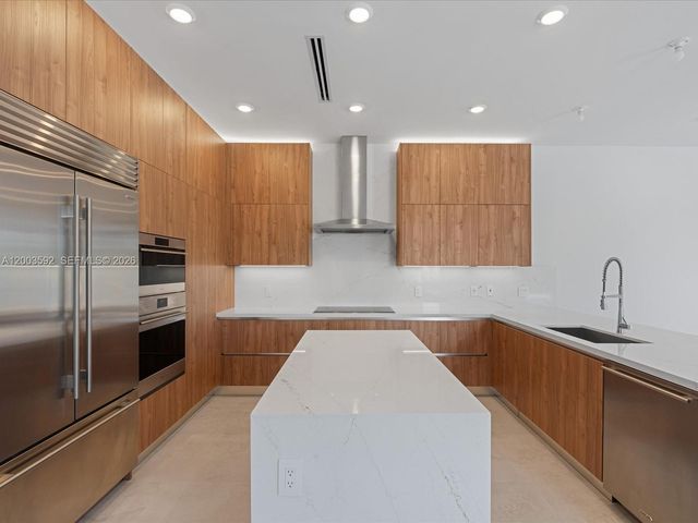 19602 NE 14 Court 0, Miami, FL 33179