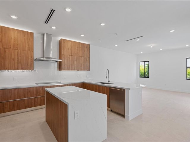 19602 NE 14 Court 0, Miami, FL 33179