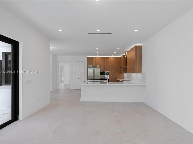 19602 NE 14 Court 0, Miami, FL 33179