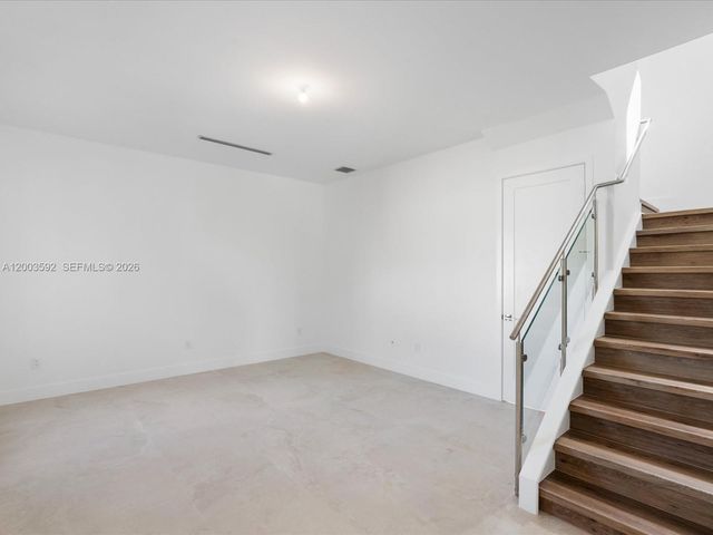 19602 NE 14 Court 0, Miami, FL 33179