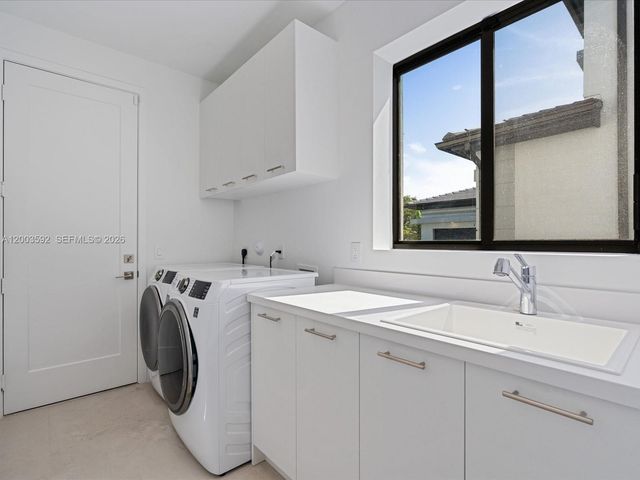 19602 NE 14 Court 0, Miami, FL 33179