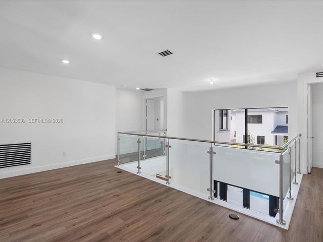 19602 NE 14 Court 0, Miami, FL 33179
