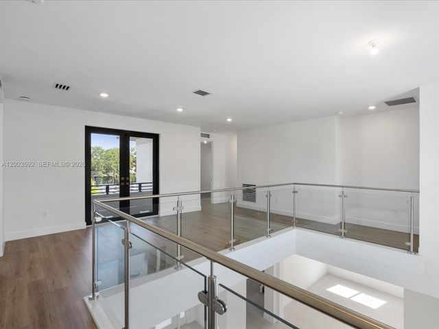 19602 NE 14 Court 0, Miami, FL 33179