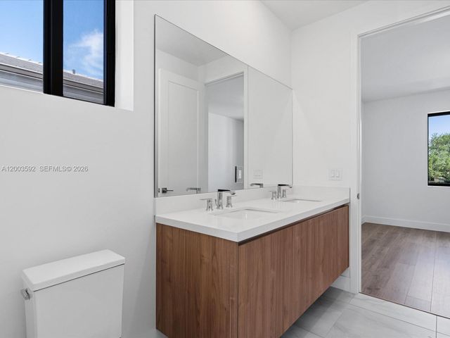 19602 NE 14 Court 0, Miami, FL 33179
