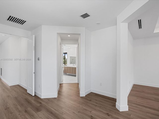 19602 NE 14 Court 0, Miami, FL 33179
