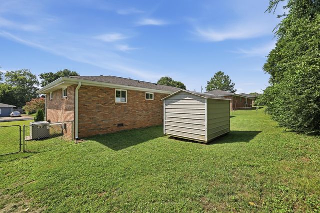 13 Phillips Drive, Fort Oglethorpe, GA 30742