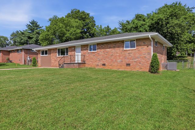 13 Phillips Drive, Fort Oglethorpe, GA 30742