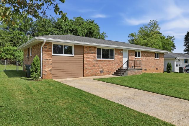13 Phillips Drive, Fort Oglethorpe, GA 30742