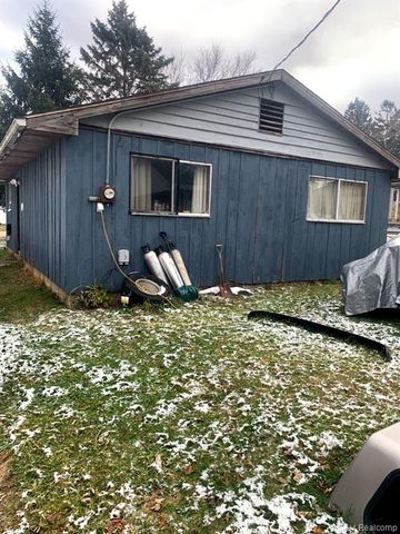 122 Hathaway Street, Lansing, MI 48917