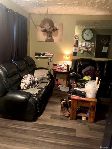 122 Hathaway Street, Lansing, MI 48917