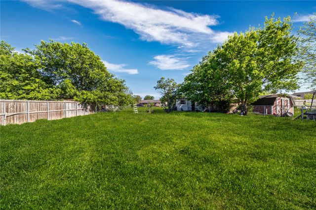 403 Melody Circle, Kaufman, TX 75142